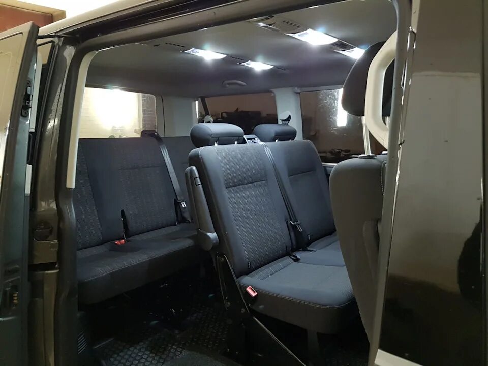 Каравелла фото салона "Самая главная" доработка из запланированных - Volkswagen Caravelle (T6), 2 л, 2