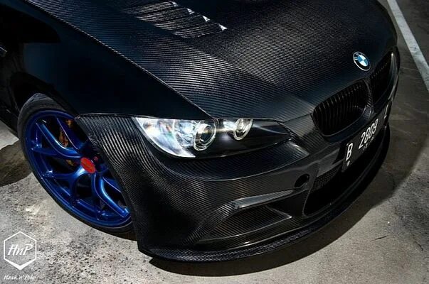 Карбон тюнинг авто E90 BMW M3 sporting a lot of carbon fiber BMW Car Tuning BLOG