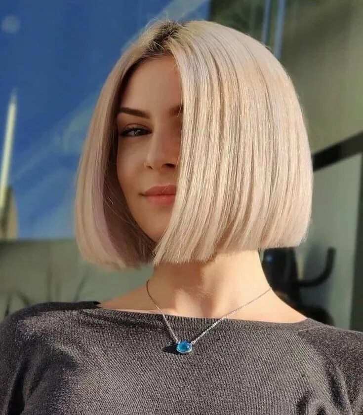 Каре 2024 тренды фото Top 40 Gorgeous Colored Bob Hairstyles (2023 Update) Blonde bob haircut, Short b