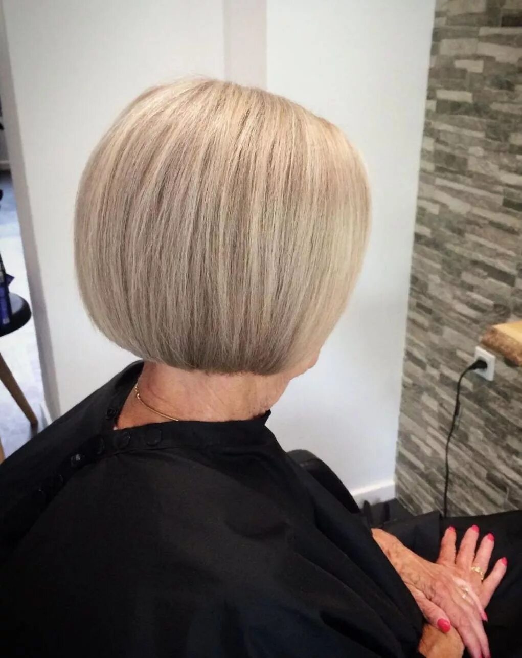 Каре 50 фото Classic Ash Blonde Bob Cool hairstyles, Hair styles, Long hair styles