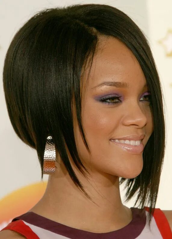 Каре асимметрия фото Модная стрижка Рианны на короткие и средние волосы (Фото) Феломена Rihanna hairs