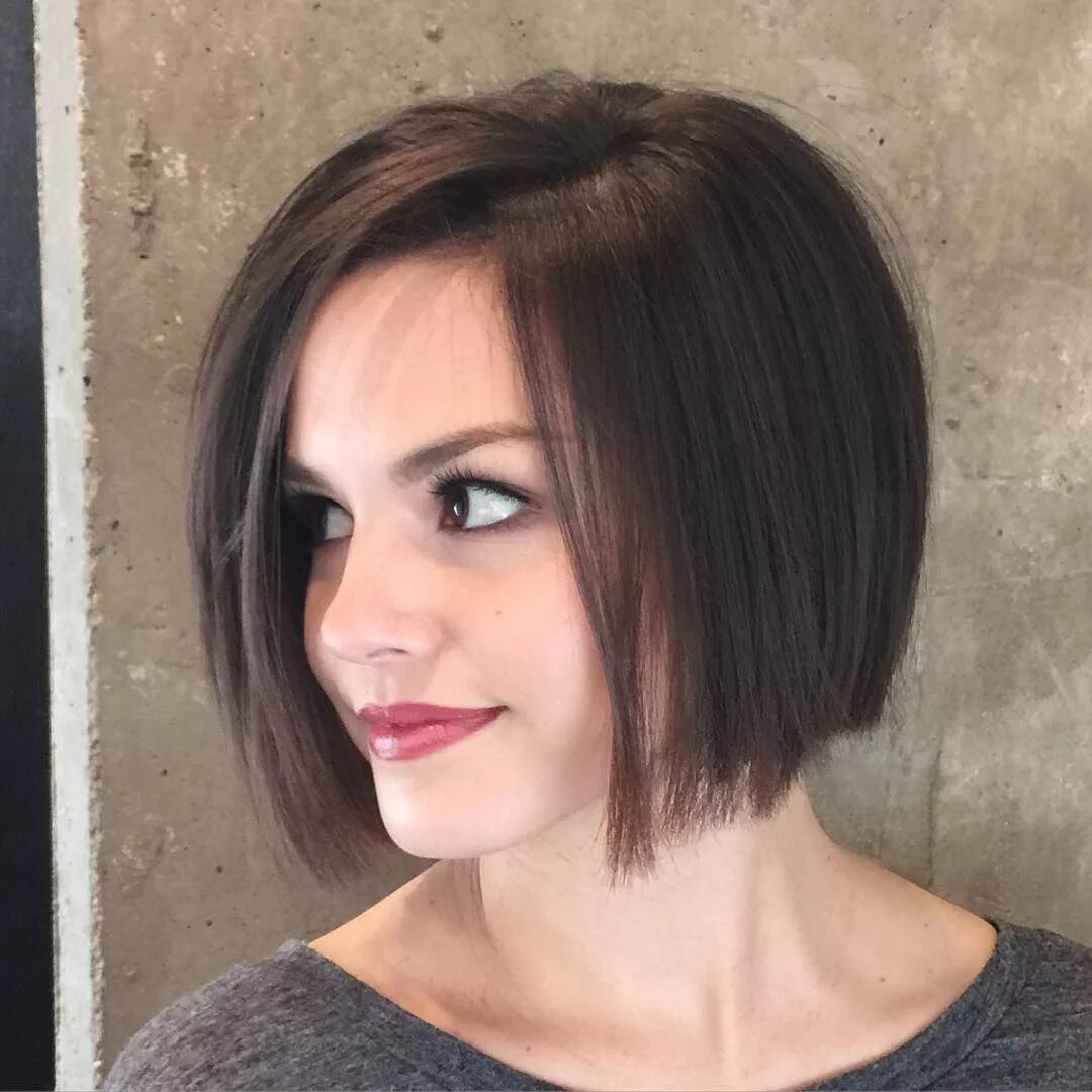 Каре без укладки реальные фото Rachel Weiland on Instagram: "I'm filming "My Hair Story" this week -- what do w