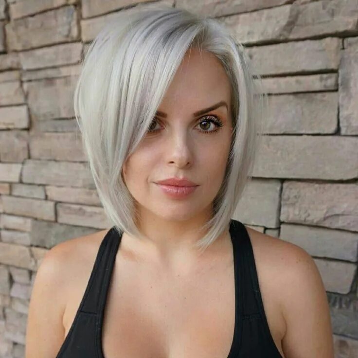 Каре блонд фото Макияж Прически Маникюр Мода Short bob haircuts, Short bob hairstyles, Angled bo