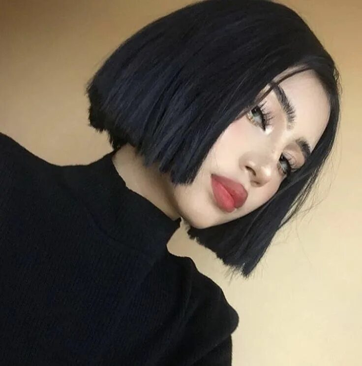 Каре черные волосы фото Pin on Hair-Makeup LOOKS Model hair, Short hair styles, Short hair with bangs