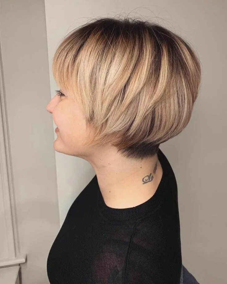 Каре капля стрижка Pin on Short undercuts Bobs haircuts, Bob hairstyles for thick, Bob hairstyles