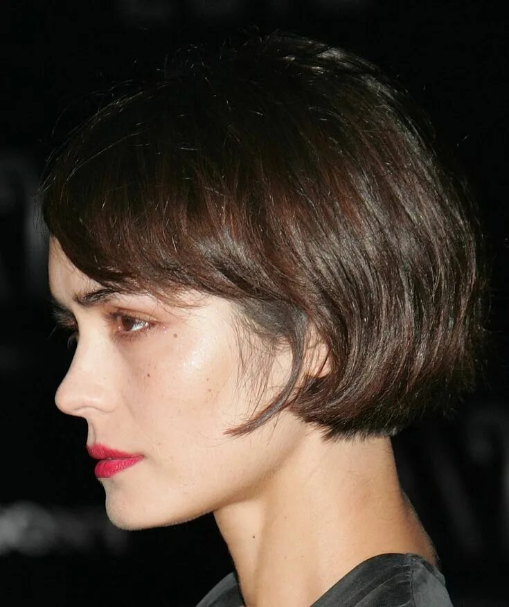 Каре на очень короткие волосы фото shannyn sossamon bob hair Short bob hairstyles, Bobs for thin hair, Short bob ha