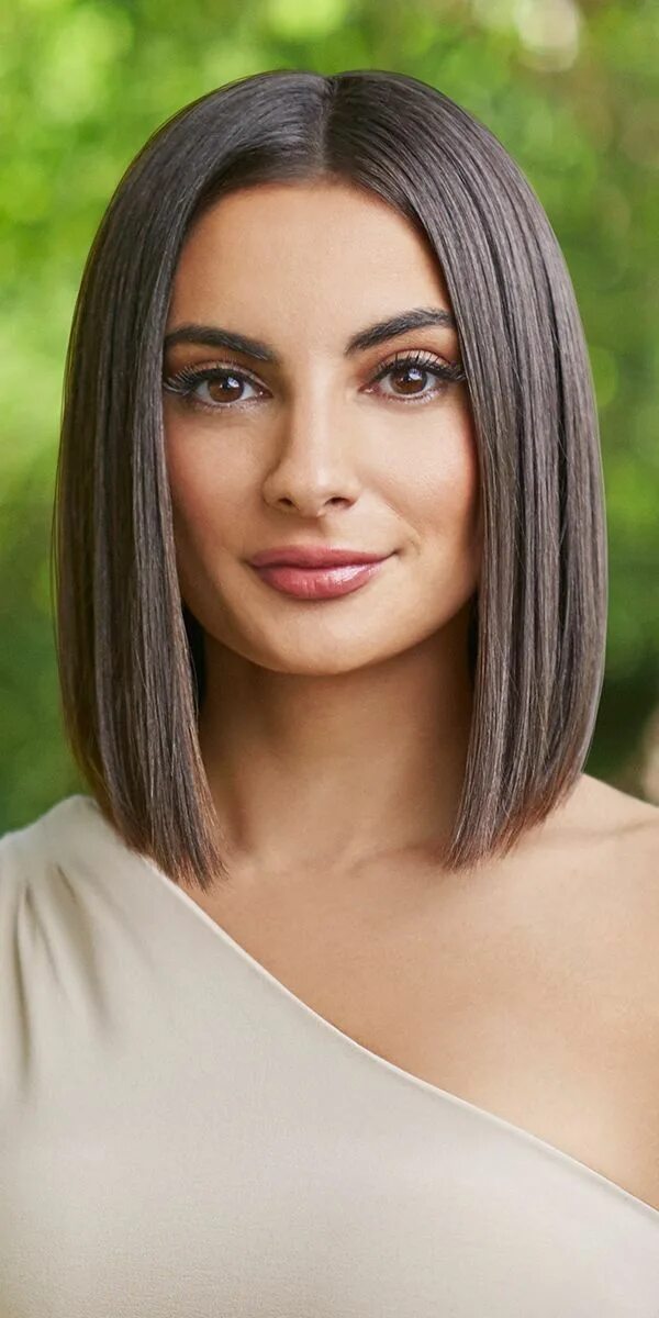 Каре на средние волосы фото Bows Are A Timeless Accessory - 31 Ways To Incorporate Bows Into Your Hair Style