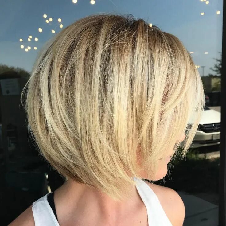 Каре с градуировкой на средние волосы фото 60 Short Bob Haircuts and Hairstyles for Women to Try in 2024 Stacked bob hairst