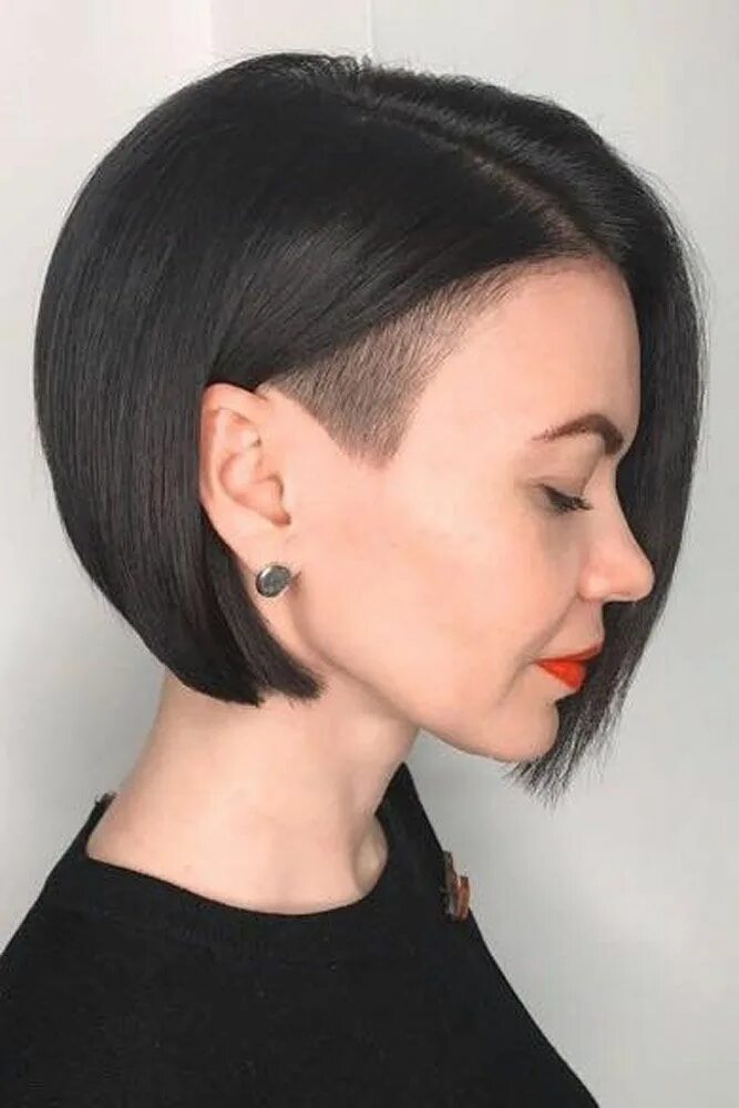 Каре с виском фото 65 Stylish Undercut Women Hair Ideas Thick hair styles, Alternative hair, Long h