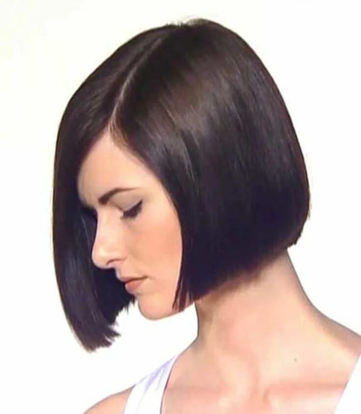 Каре сбоку фото 100%) Короткая женская стрижка каре на ножке 2022-2023: 104 фото Bob hairstyles,