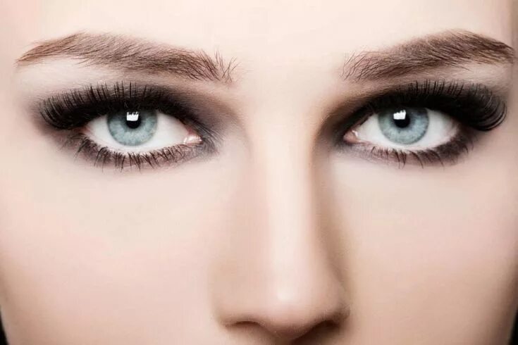 Каре серые глаза фото 10 Characteristics of People with Grey Eyes - PEI Magazine