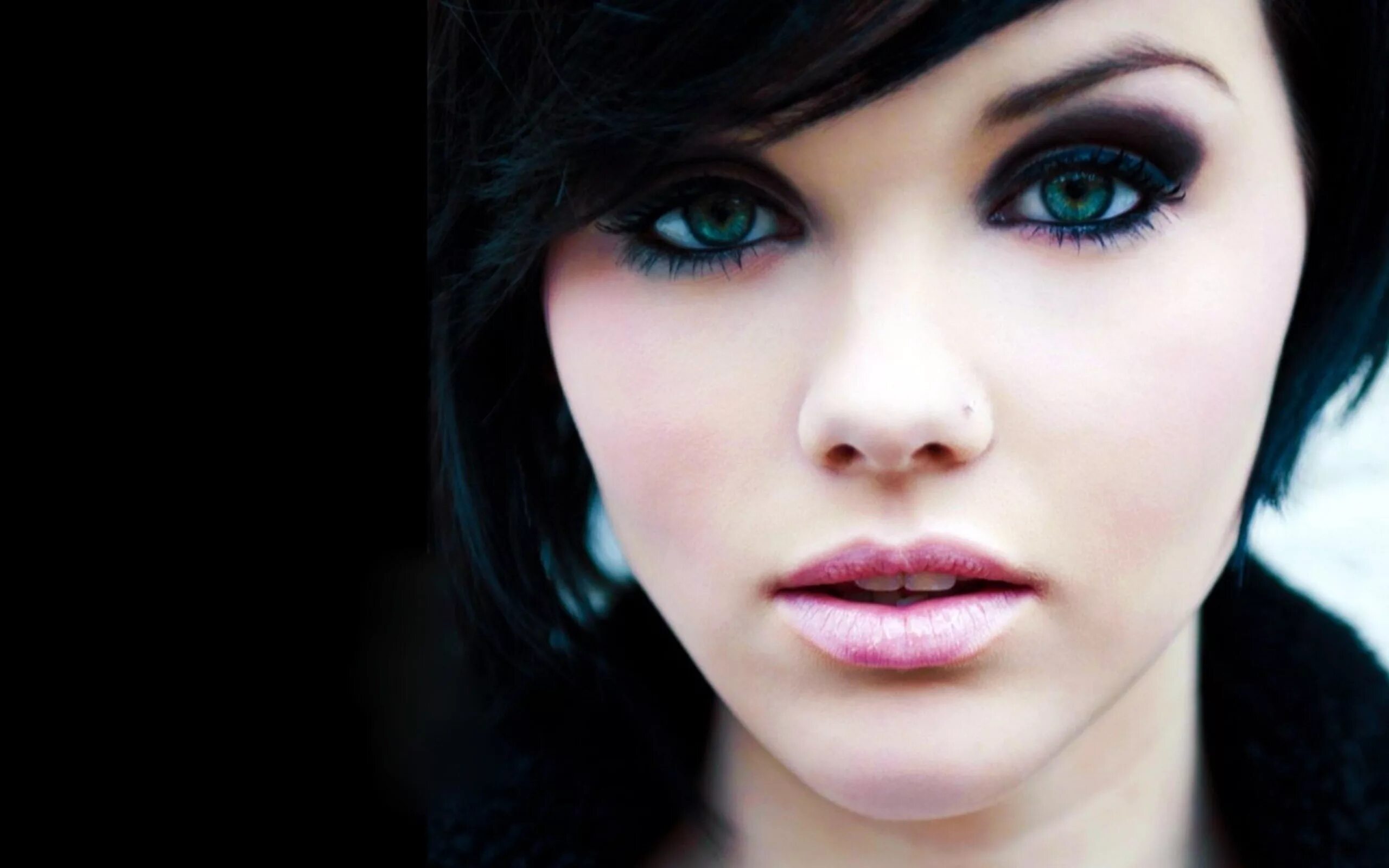 Каре серые глаза фото Wallpaper : face, women, model, blue, black hair, mouth, nose, skin, head, Melis