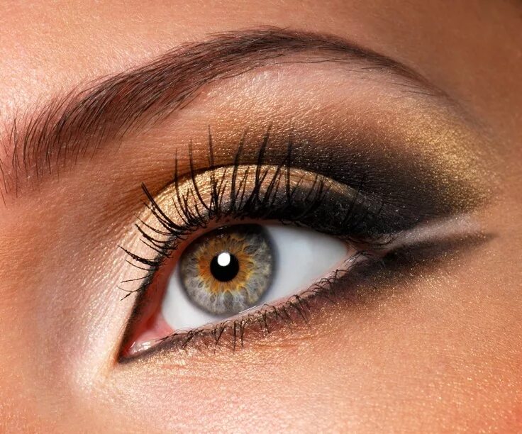 Каре серые глаза фото Pin on The eyes have it Makeup for small eyes, Makeup tips for small eyes, Eye m