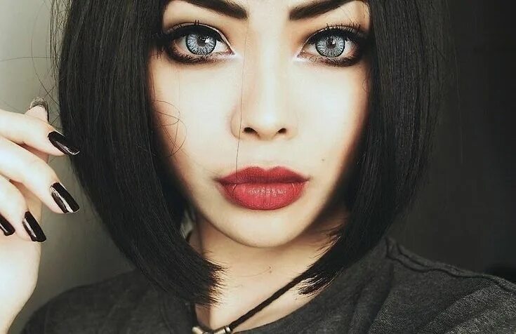 Каре серые глаза фото Pin on Hair Hairstyles Cut Color