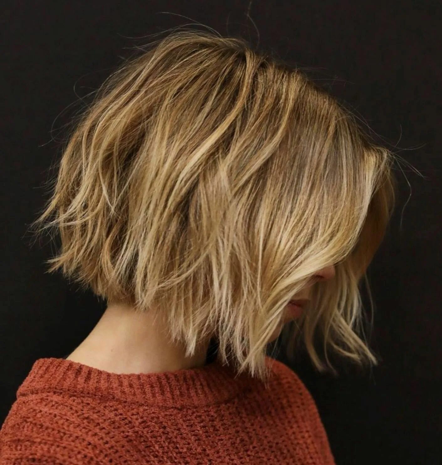 Каре шегги фото 70 Flattering Short Choppy Hairstyles for 2024 Wavy bob haircuts, Short choppy h