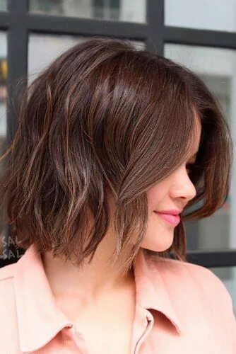Каре слоями фото 32 Short Hairstyles For Thick Hair Koees Blog Medium bob hairstyles, Short hair 