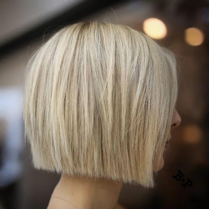 Каре слоями фото Straight Cut Blonde Bob Haircuts for fine hair, Bob hairstyles for fine hair, Th