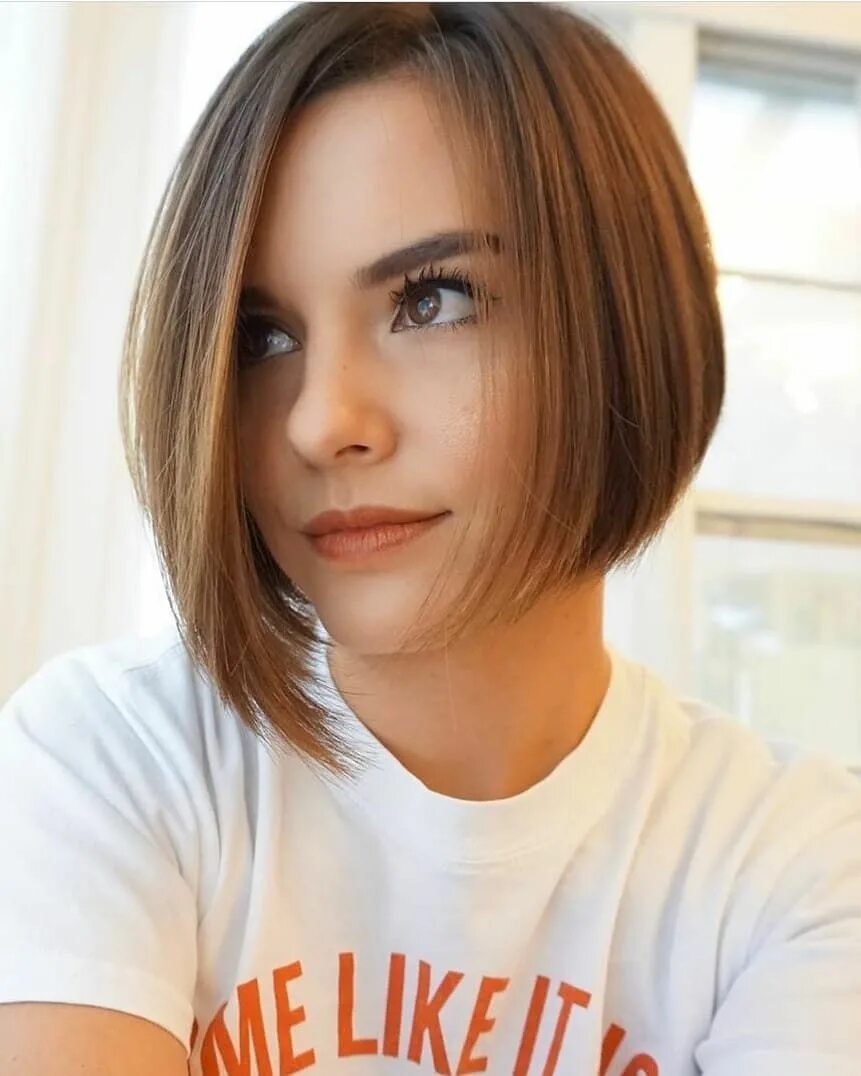 Каре стрижка 10 лет @glowofgrace Short bob hairstyles, Thick hair styles, Bob hairstyles