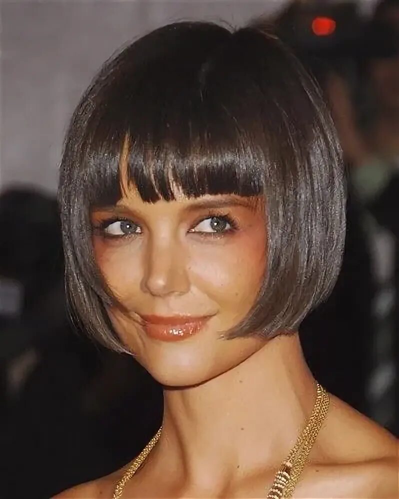Каре стрижка с челкой на короткие волосы People Katie Holmes Long hair cuts, Hair cuts, Short bob hairstyles