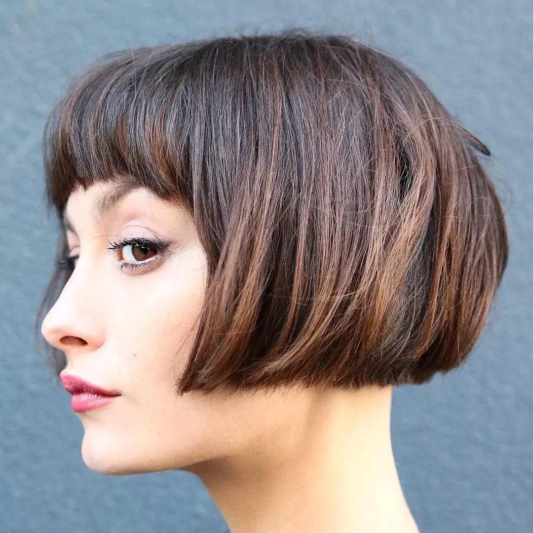 Каре стрижка с челкой на короткие волосы 40 Most Flattering Bob Hairstyles for Round Faces 2024 - Hairstyles Weekly Kapse