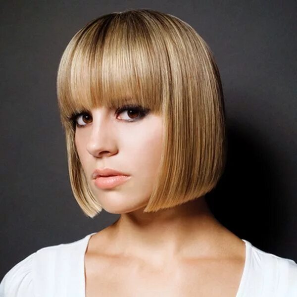 Каре стрижки волос фото с челкой Short one length One length haircuts, Long bob hairstyles, Short bob hairstyles
