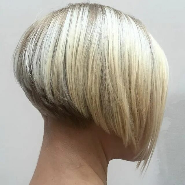 Каре вид сбоку фото Pin de Gudrun Greiner en Adventskranz Estilo de pelo corto, Estilos de cabello c