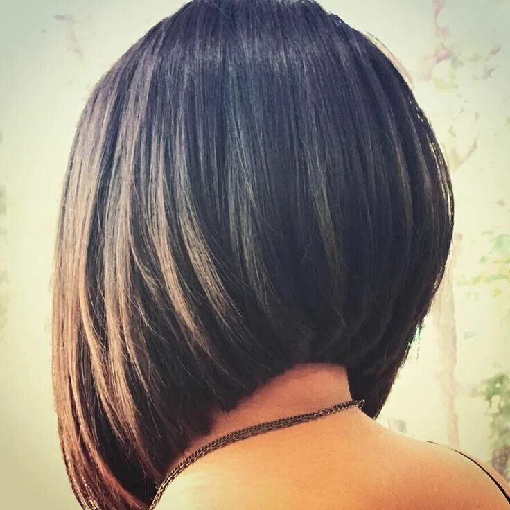 Каре вид сзади фото девушек stacked bobs Stacked bob haircut, Angled bob hairstyles, Stacked bob hairstyles