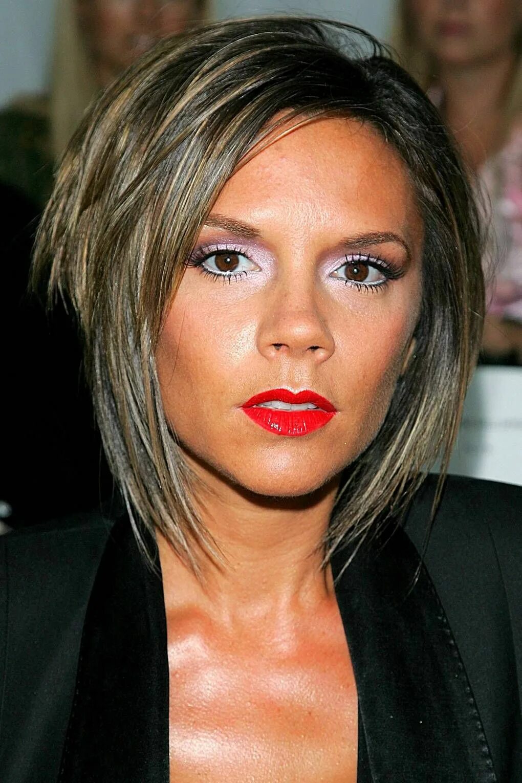 Каре виктории фото Every single hairstyle Victoria Beckham has rocked from 1997 to present day Vict