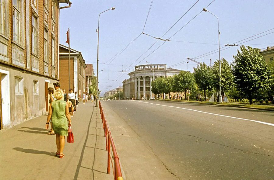 Карелия советская ул 47 14 фото 1975 год: два друга, гараж и подруга - "Республика"