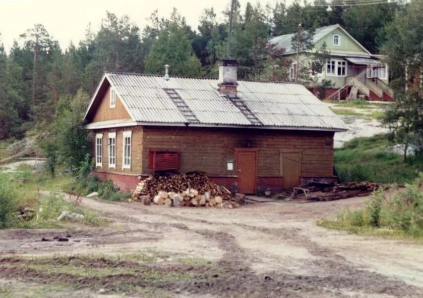 Карелия советская ул 47 14 фото Фото "Баня на Беломорской биостанции", июль - август 1987, Карельская АССР, пос.