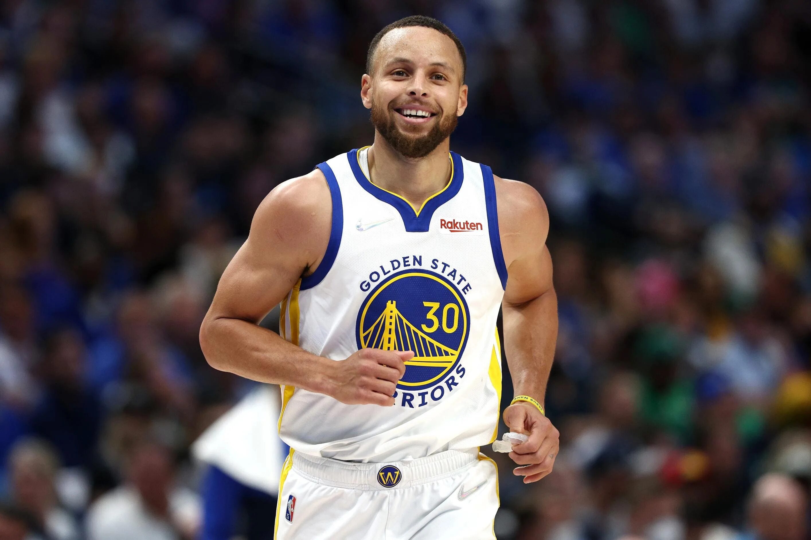 Кари фото As Steph Curry Pursues Another NBA Title, He’s Also Providing Scholarships For F