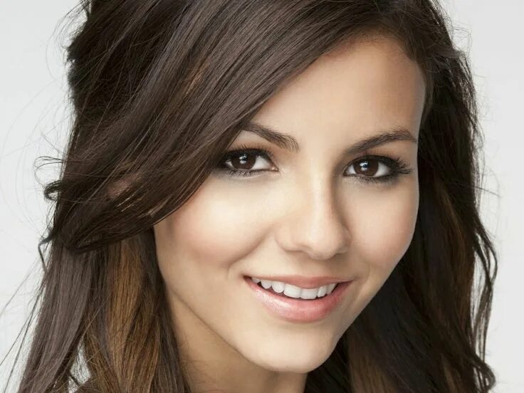 Карие глаза длинные волосы фото Pin on Victoria Justice Victoria justice, Victoria, Justice