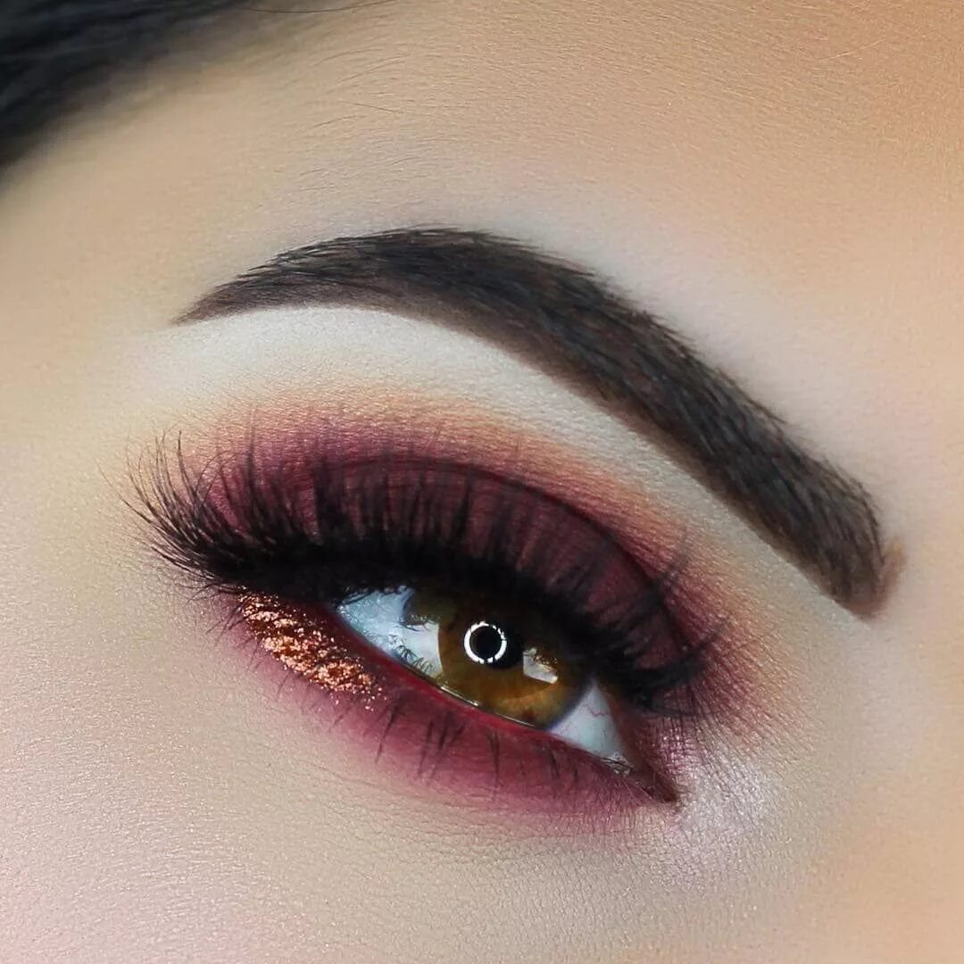 Карие глаза макияж красные тени 48 Magical Eye Makeup Ideas - The Cuddl Smokey eye makeup, Eye makeup, Makeup