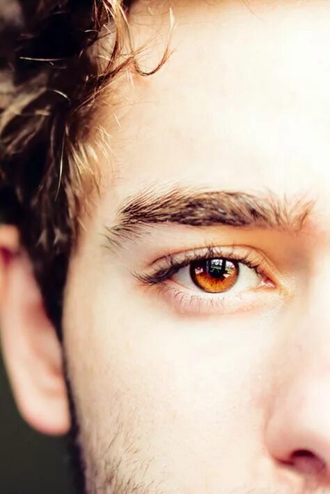 Карие глаза парней фото Craziest eye facts you never knew: http://colorfuleyes.org/contact-lenses/eye-co