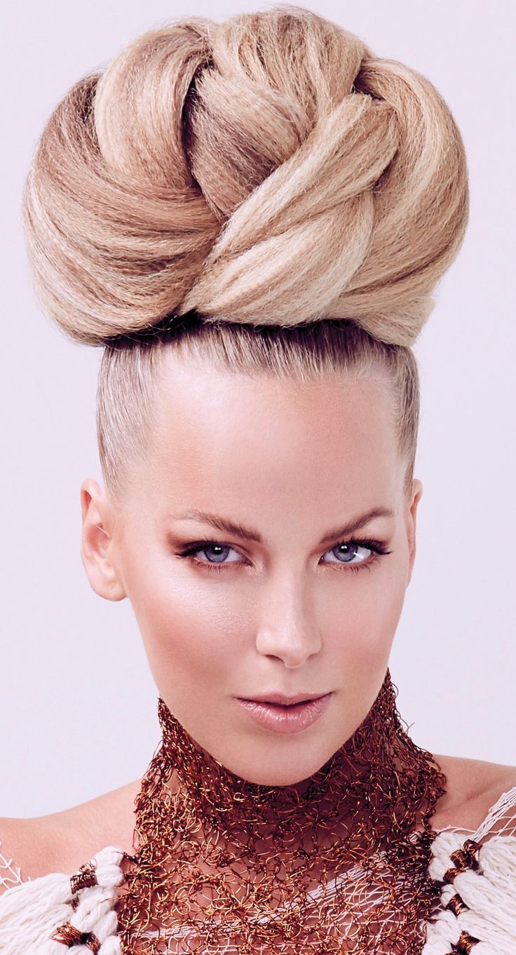 Каркас прическа женская Pin by Fontella Sea on Hair Art Artistic hair, Up hairstyles, Hair art