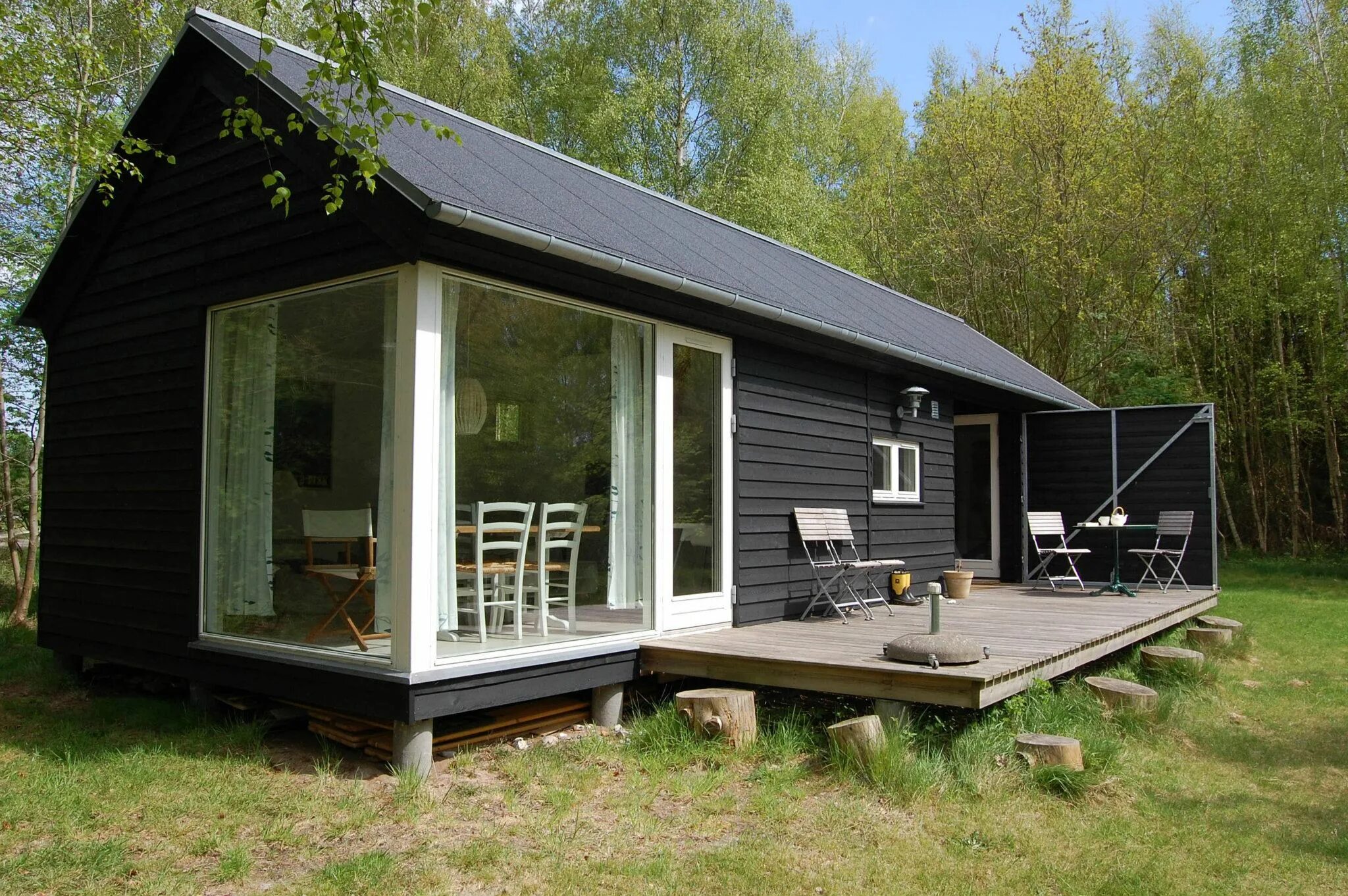 Каркасная дача варианты Gallery: A modular vacation house from Denmark Møn Huset Small House Bliss