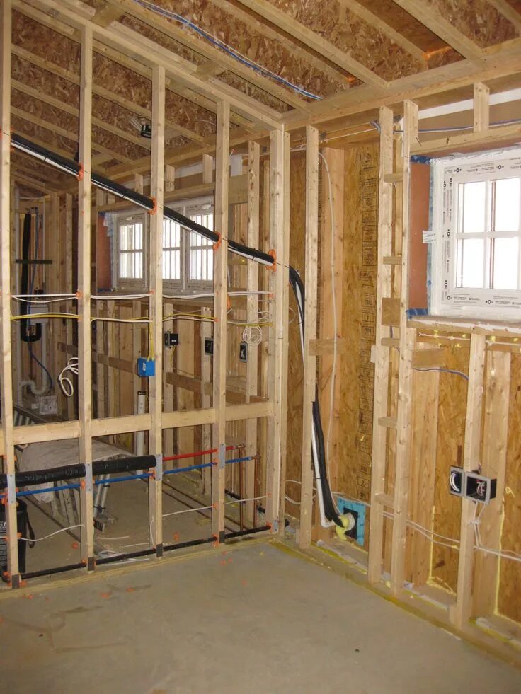 Каркасные стены фото A Passivhaus Doesn’t Have to Look Weird Home construction, Framing construction,