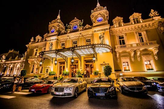 Карл где фото Casino Изображения: просматривайте стоковые фотографии, векторные изображения и 