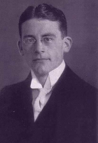 Карл шмитт фото Файл:Carl Schmitt als Student 1912.jpg - Википедия