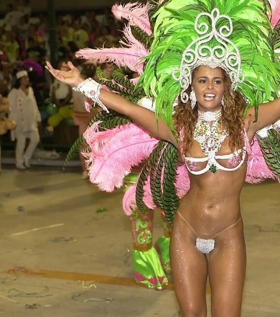 Карнавал эро фото Carnival Costume Inspiration - Green and Pink