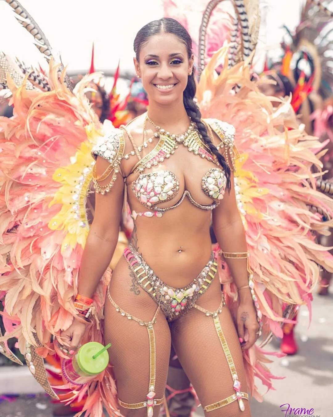 Карнавал эро фото The best of Trinidad Carnival 2016 Trinidad carnival, Carnival, Caribbean carniv