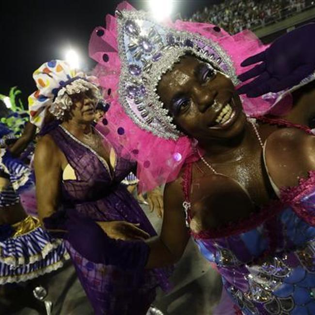 Карнавал слив фото видео Carnival celebrations in Brazil