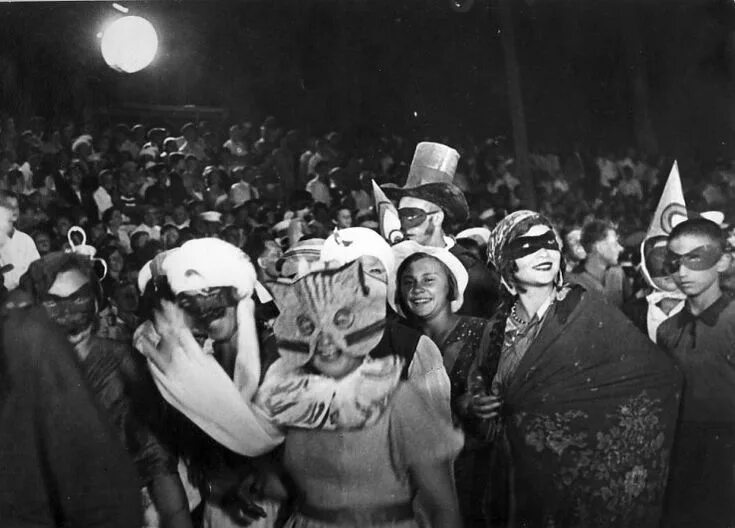 Карнавал старые фото Carnival in Uzbekistan, 1940’s. Photo by Max Penson Photography, Old photos, Wor