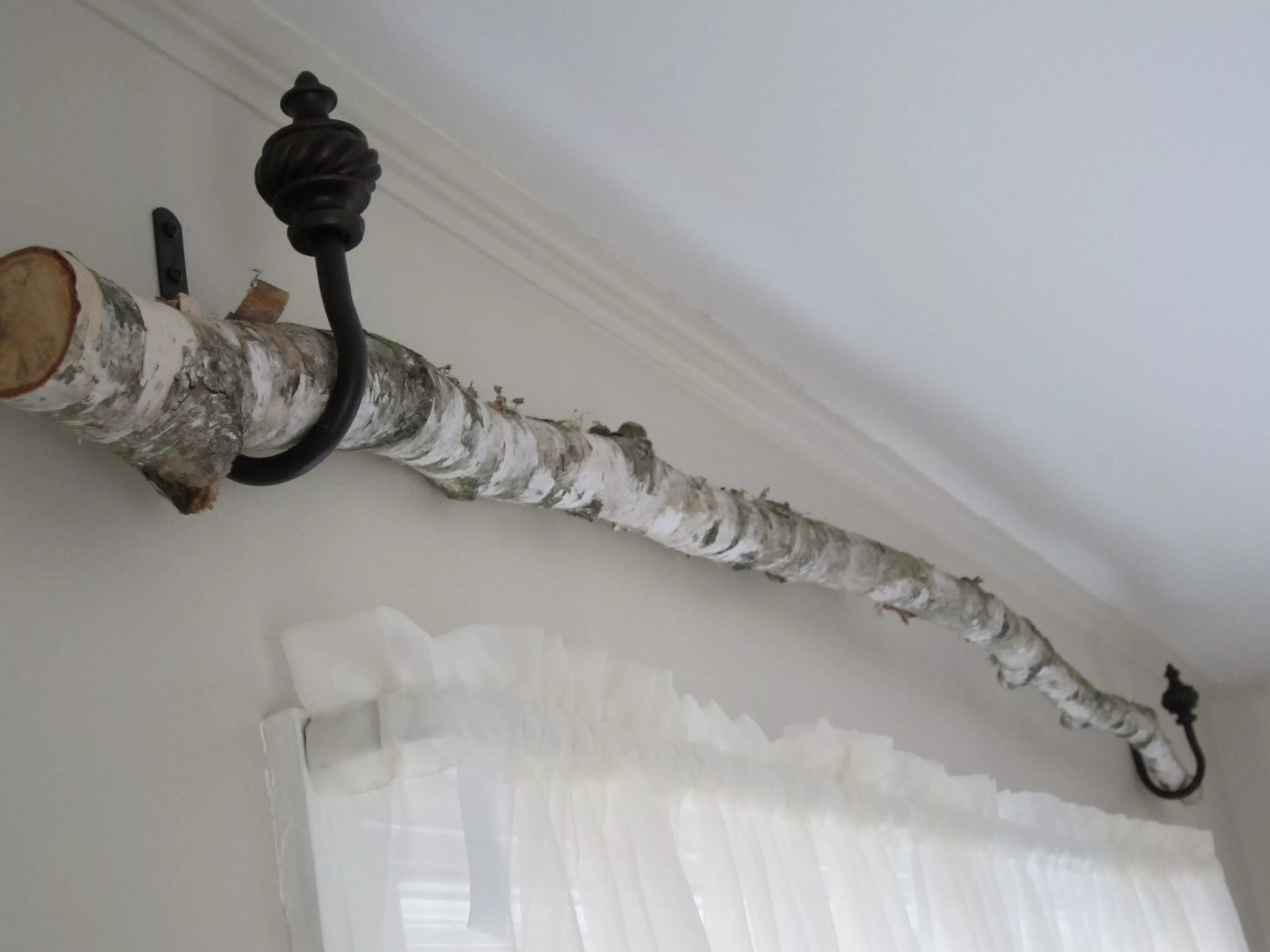 Карниз для дачи своими руками birch tree curtain rod, hung it using the tie-back curtain hardware! clever girl