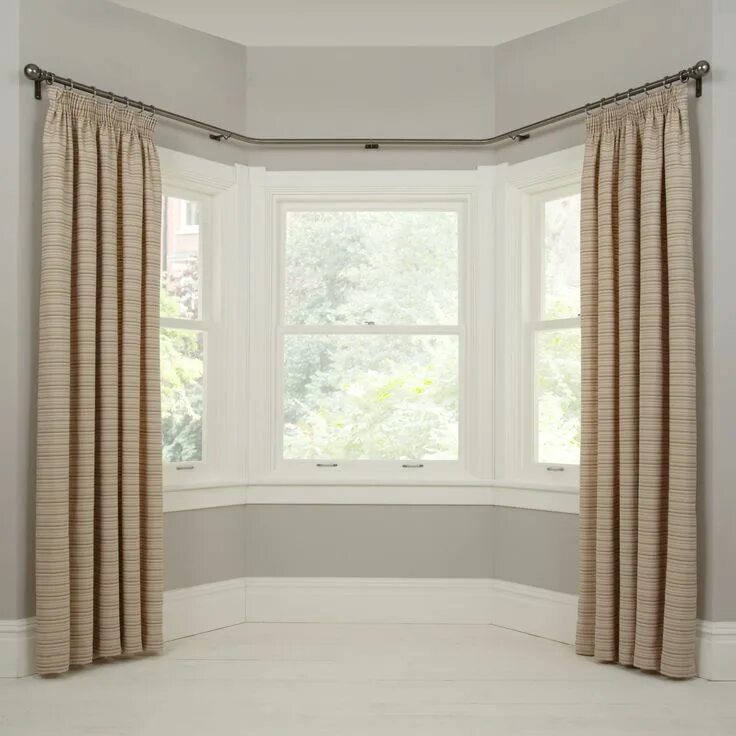 Карниз в современном интерьере John Lewis & Partners Made to Measure Classic Bay Bend Curtain Pole, Ball Finial