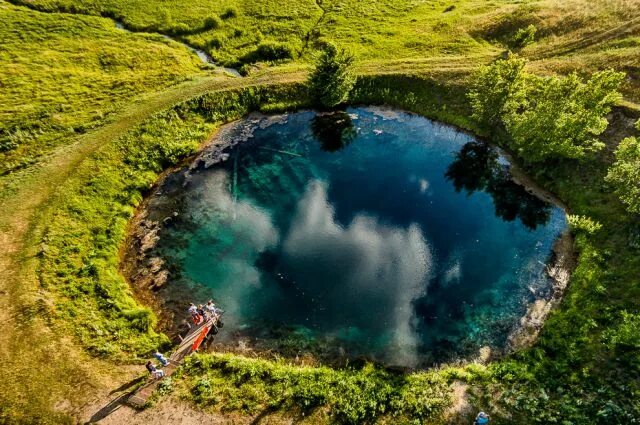 Карстовое озеро фото 11 уникальных водных объектов России Аргументы и Факты