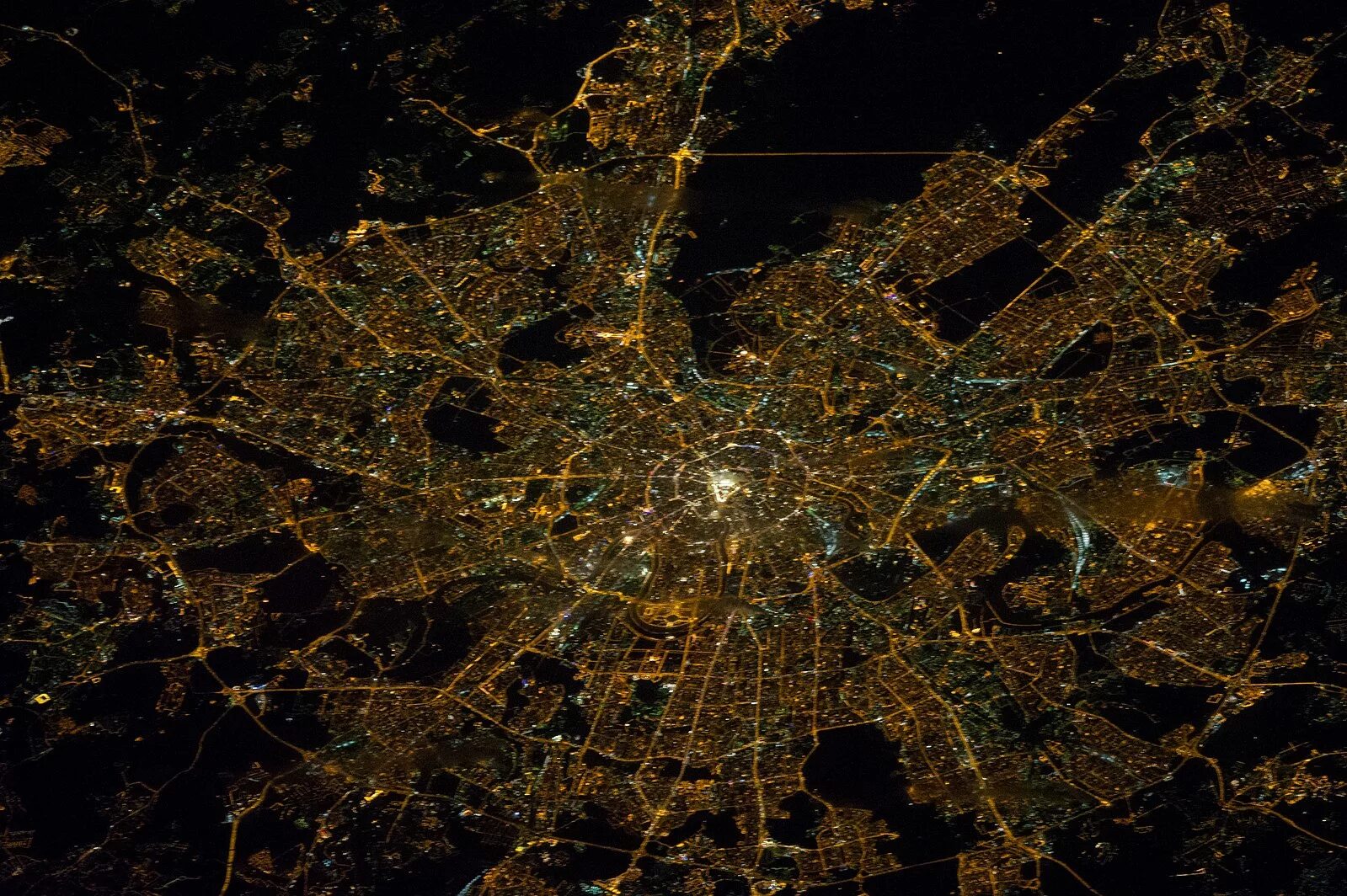 Карта космоса фото File:ISS-38 Nighttime image of Moscow, Russia.jpg - Wikipedia