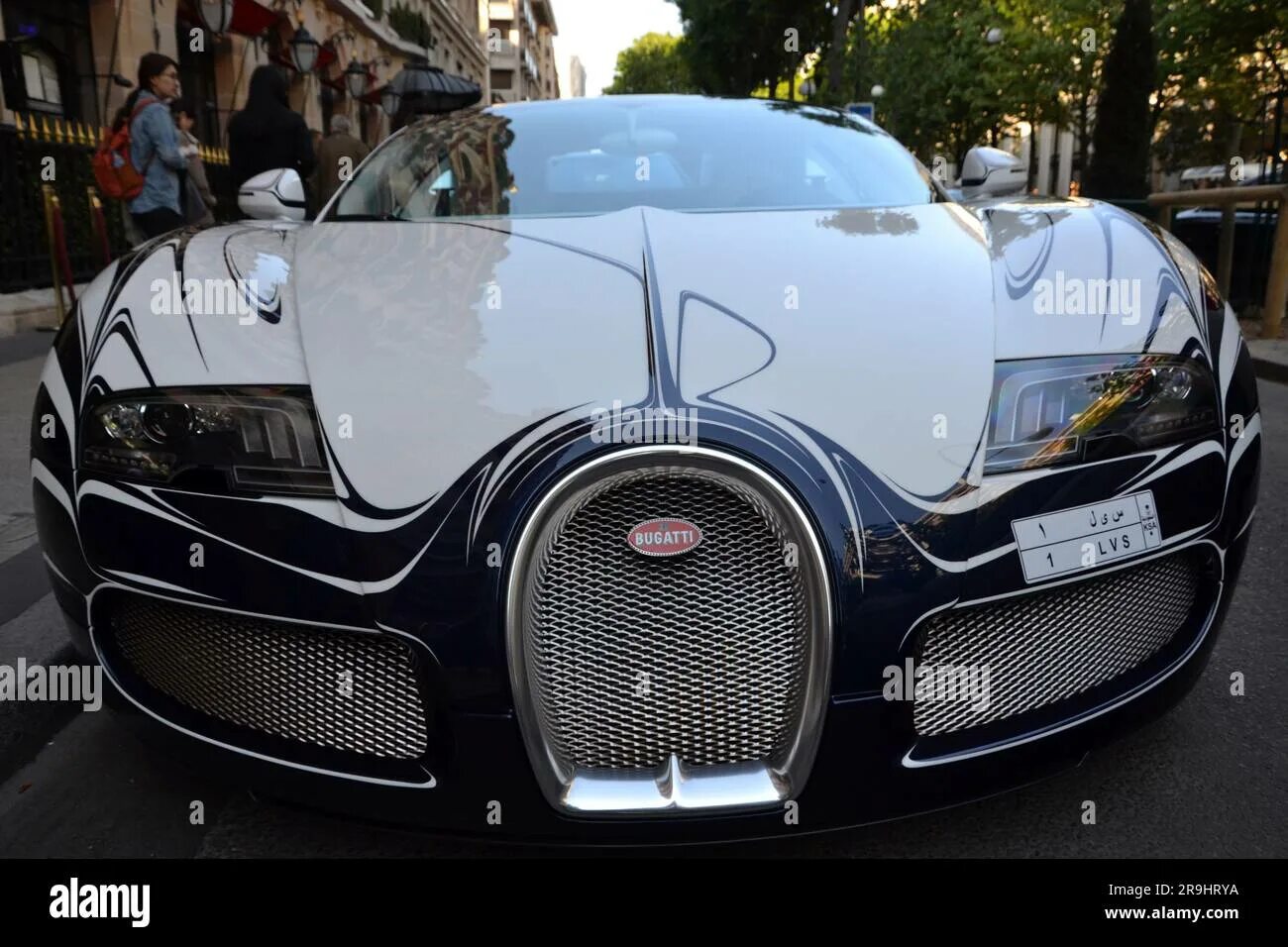 Картье бугатти сейчас как выглядит фото 2024 Bugatti Veyron Grand Sport L Or Blanc Factory Sale benzovoz.net