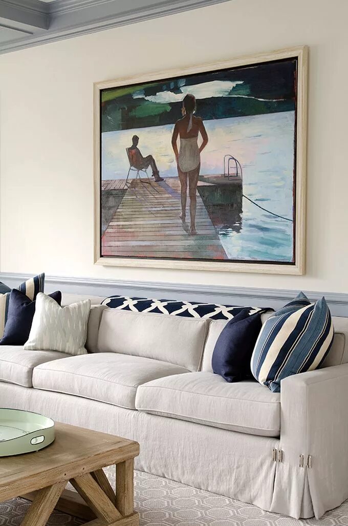 Картина над диваном фото House of Turquoise House of turquoise, Boston living room, Coastal living rooms