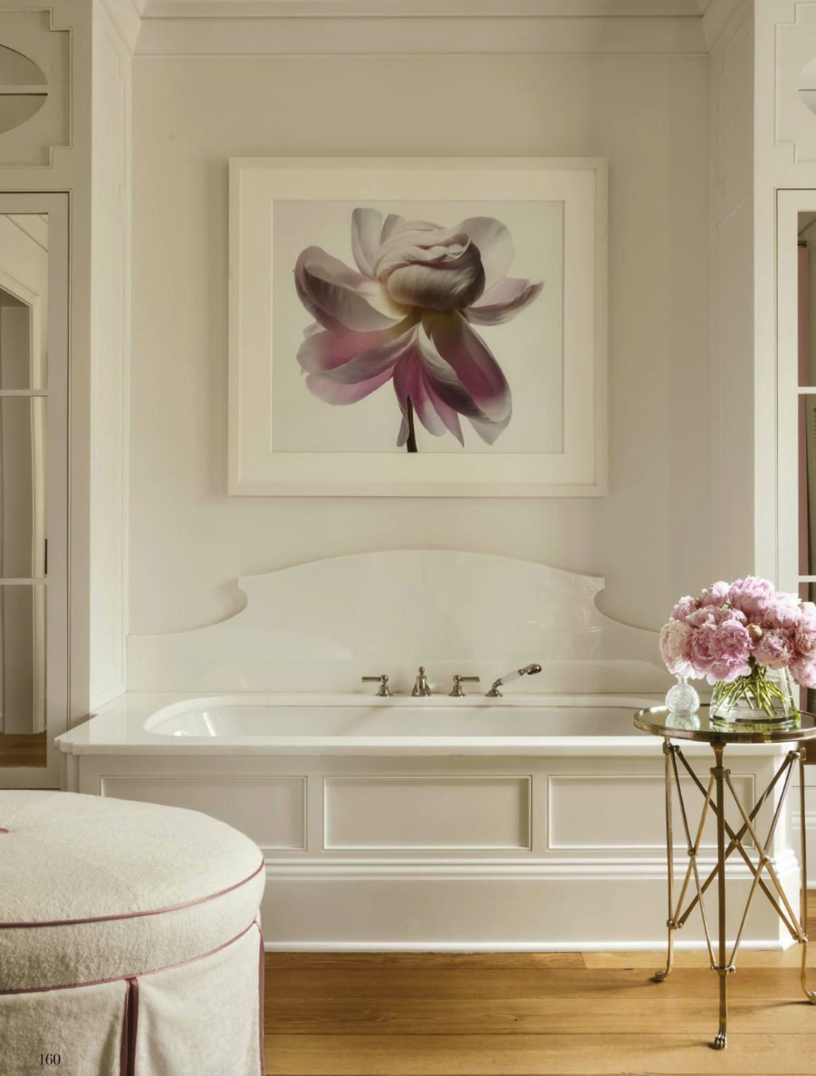 Картина в интерьере ванной Elegant and Refined La Dolce Vita Bathroom design, Bathroom inspiration, Beautif